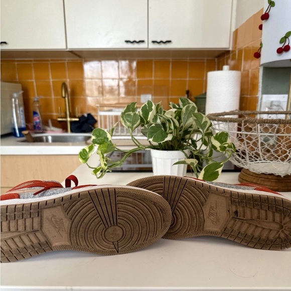 Nike - Picture 3 of 4